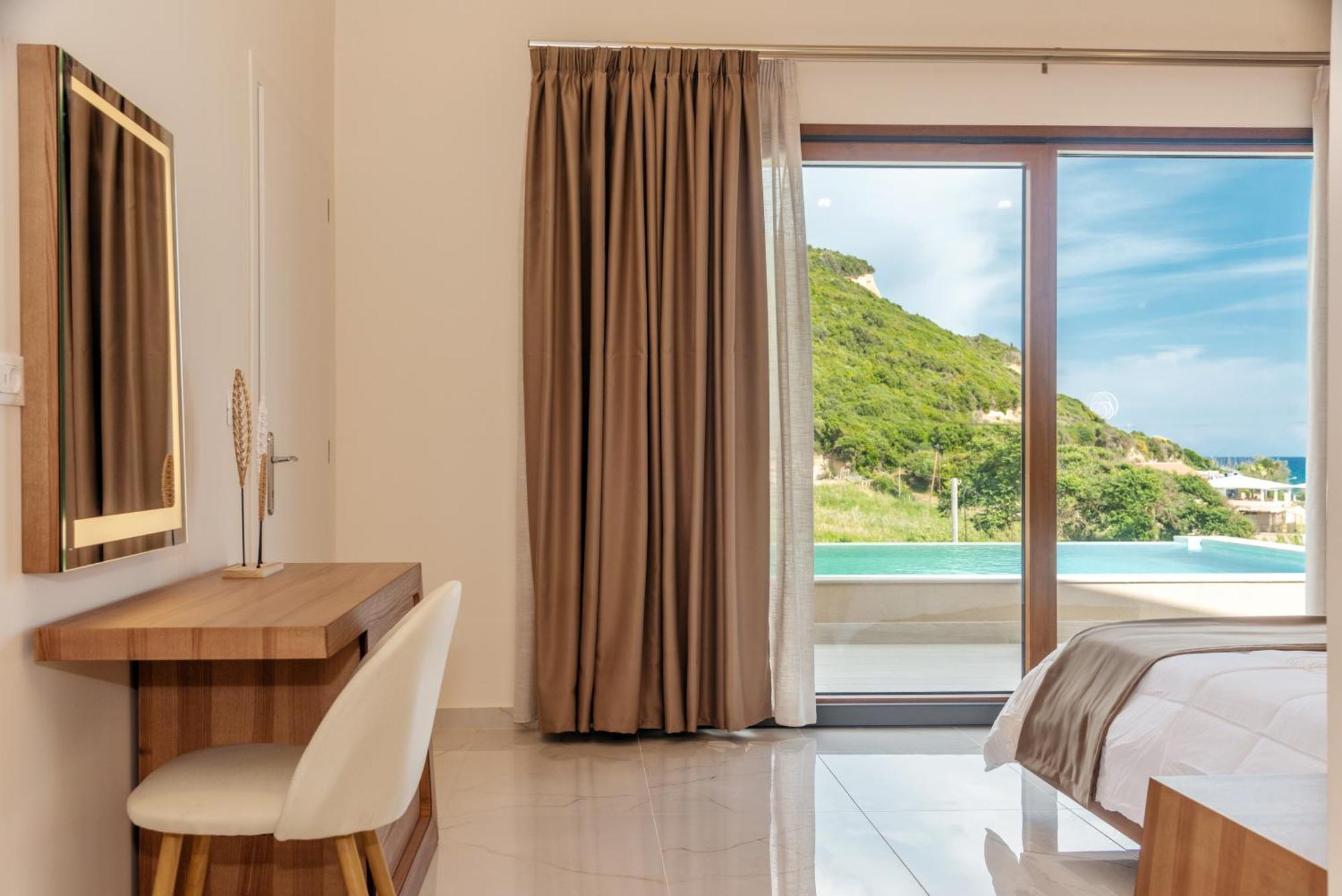 Vasillis-heated Swimming Pool With Infinity View Villa *