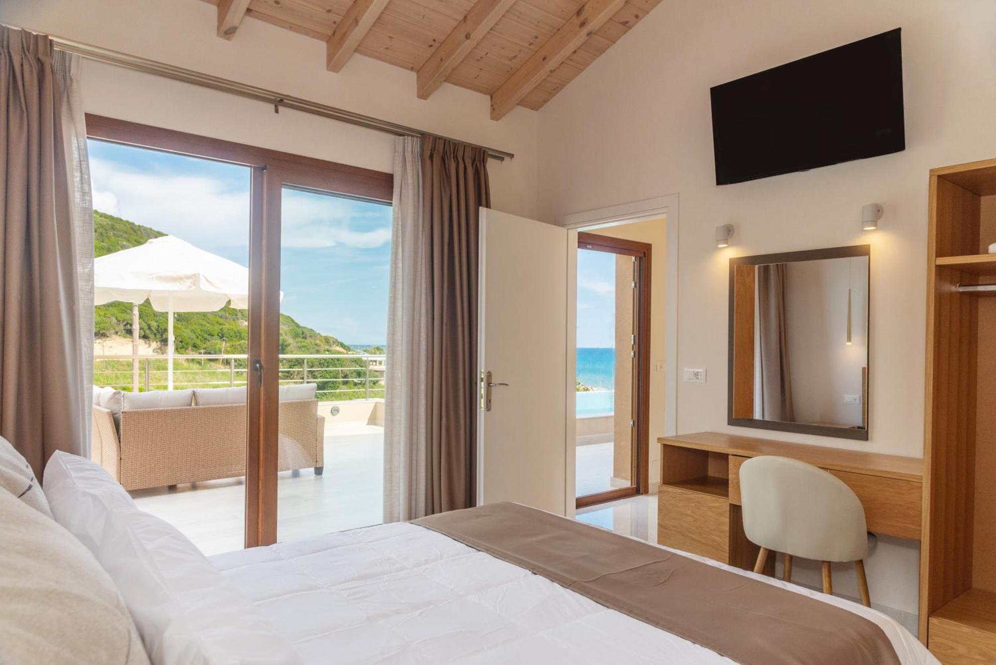 Vasillis-heated Swimming Pool With Infinity View Villa Vitaládes