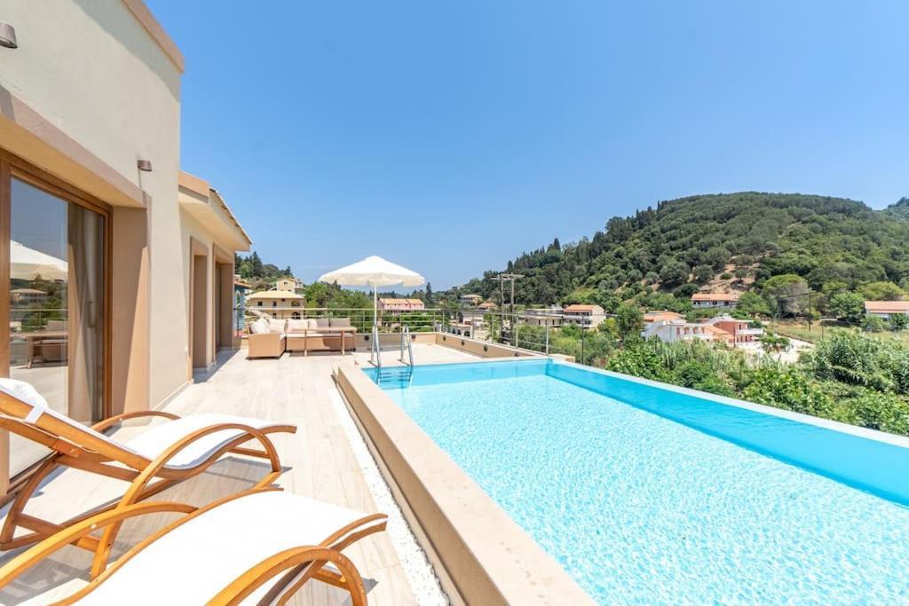 Vasillis-heated Swimming Pool With Infinity View Villa *
