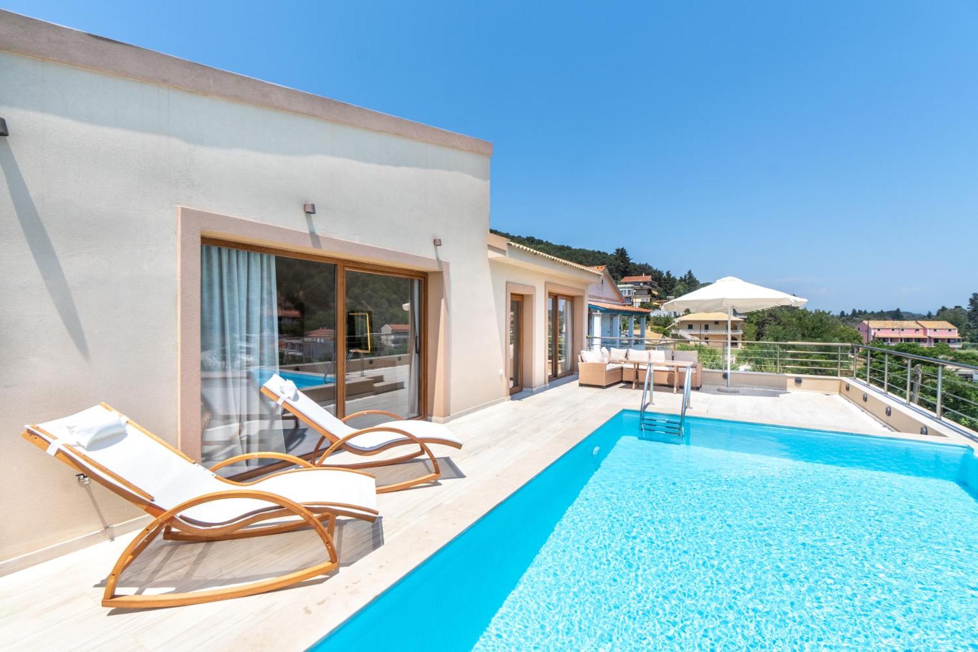 Vasillis-heated Swimming Pool With Infinity View Villa